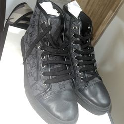Gucci Sneakers Size 8