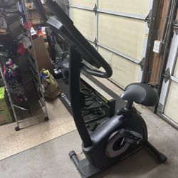 ProForm 135 CSX Upright Exercise Bike