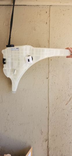 Coolant reservoir