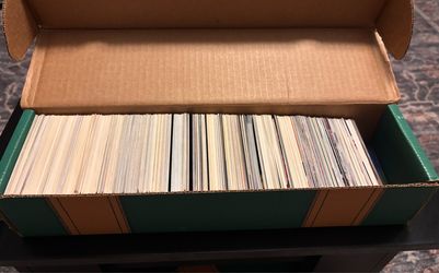 Assorted sports cards