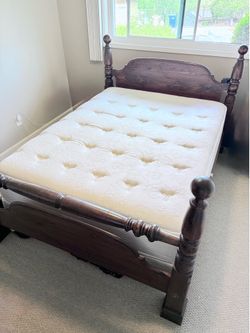 Vintage 70s Queen bed and mattress set