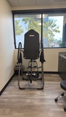 Inversion table