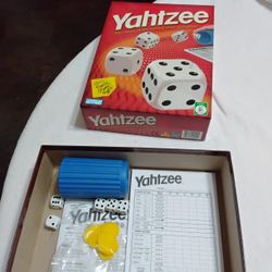 Yahtzee Board Game 