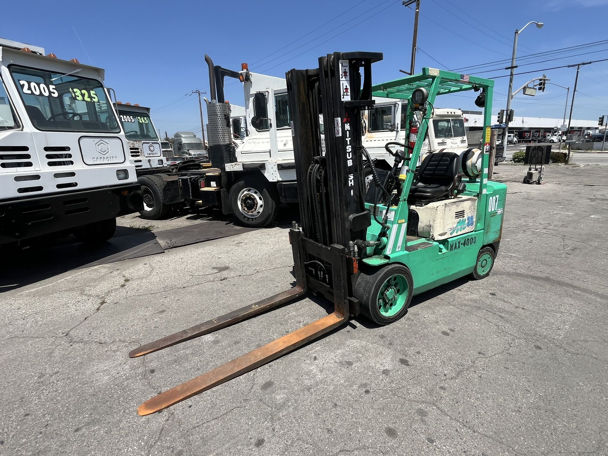 2000 Mitsubishi 6000 Lbs Three Stage 72 Inch Forks New