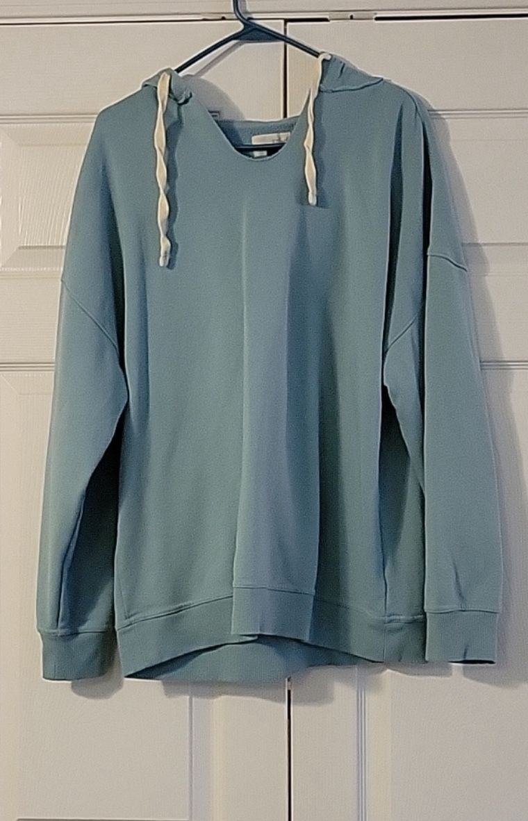 Universal thread Sweat Shirt