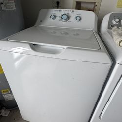 Whirlpool Washer And Dryer 
