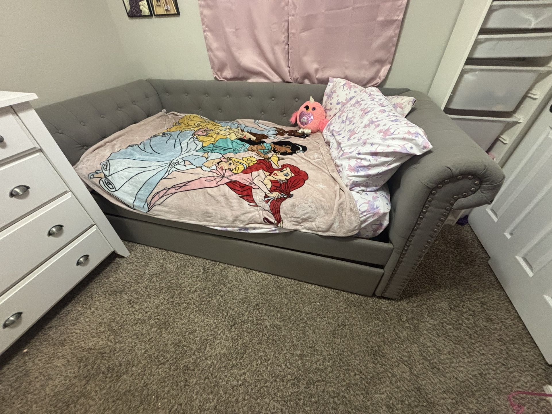 Twin Trundle Bed