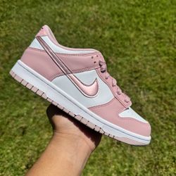 Nike Dunk Low ‘Pink Velvet’ Size: 6.5Y/8W