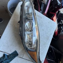 Ford Fiesta Left Headlight Oem