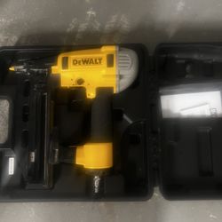 Dewalt 16ga Trim Nailer
