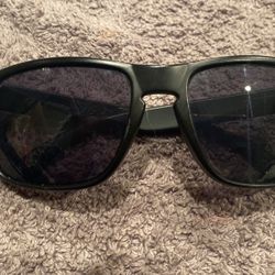 Oakley Holbrook Sunglasses Used Good Condición 