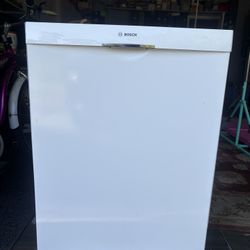 Dishwasher Bosch, works great