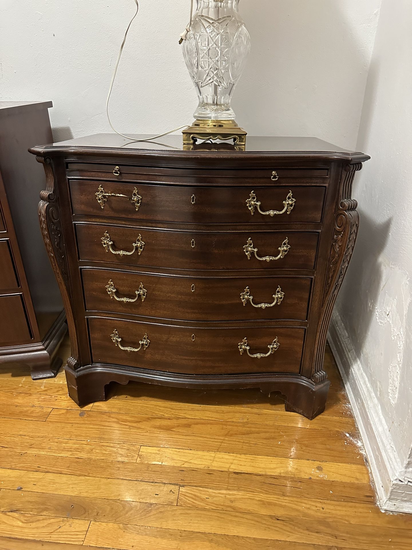 Solid Wood Chest/Dresser 