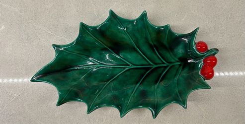 Vintage Holland Mold Holly Dish