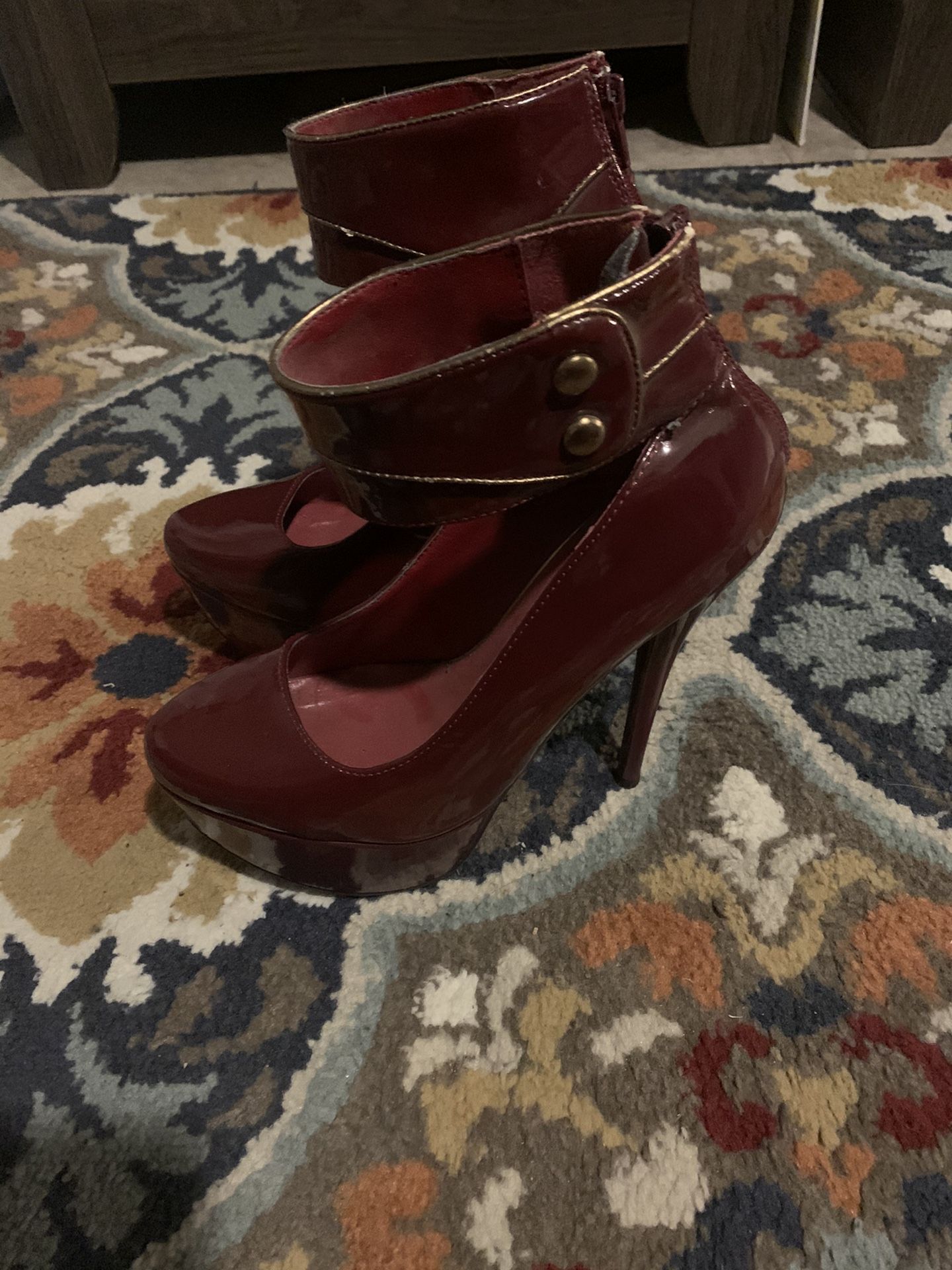 Charlotte Russe burgundy size 6 heels