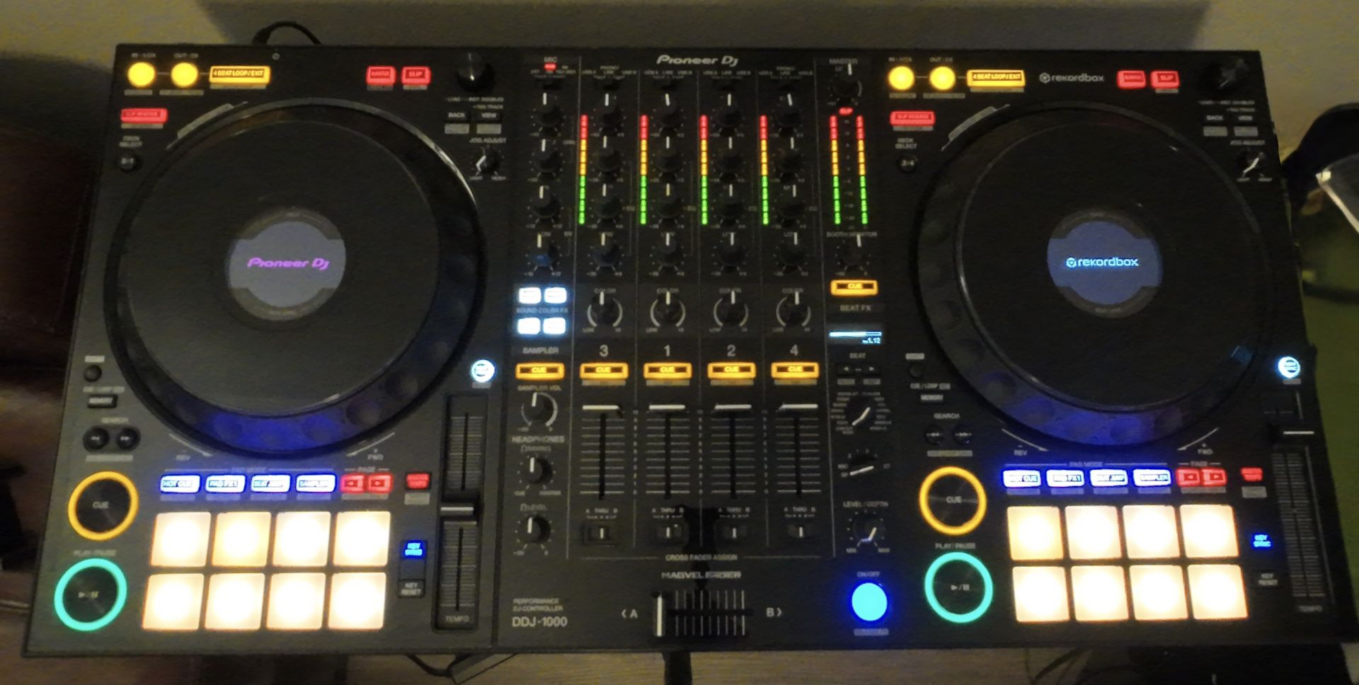 Pioneer DDJ-1000 Rekordbox DJ Controller – Excellent Condition