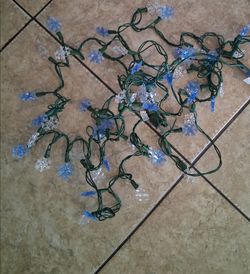 Snowflake lights