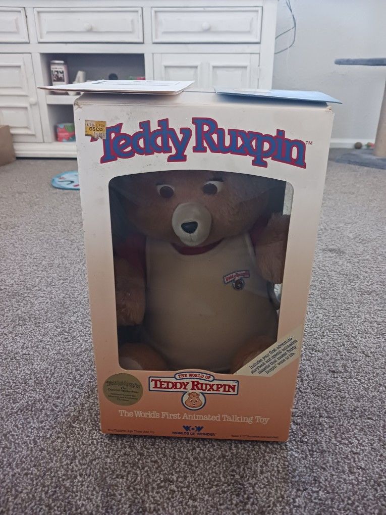 Teddy Ruxpin With Cassette And Book Set