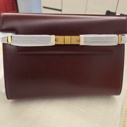 Classic Manhattan handmade leather bag Brand new and unused 