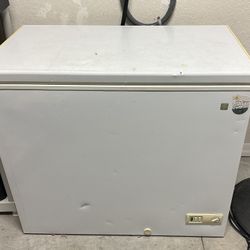 GE Chest Freezer