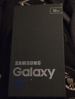 This is a  Verizon Phone  Galaxy S7 32GB BRAND NEW !!!!!!