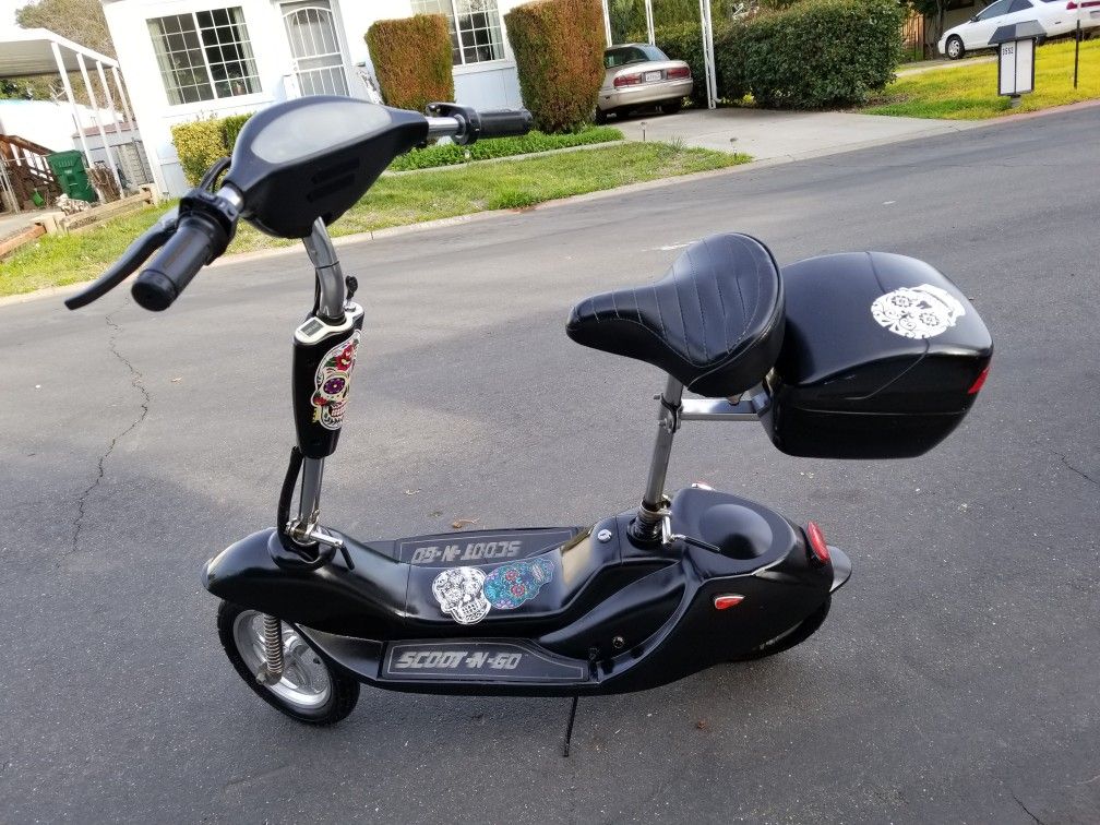 Scoot n Go Electric scooter for Sale in Chico, CA OfferUp
