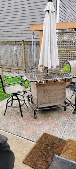 Hampton bay bar height patio online table