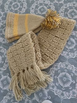Handmade Knit Beanie With Pom Pom  And Scarf Set 