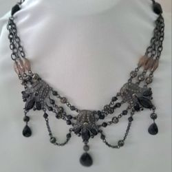Rare Vintage Robert Rose Black Necklace