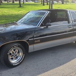 1985 Oldsmobile 442 T-top