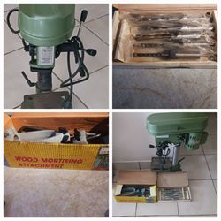Small  Drill press  5 speed  benchtop Drill metal and wood ,