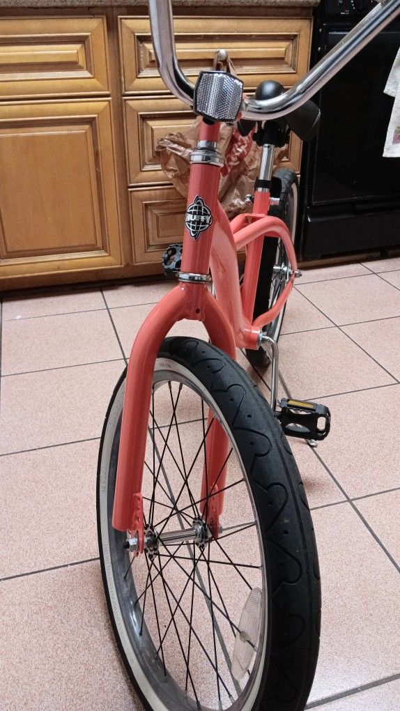 HUFFY GIRL BIKE  20 Inch 