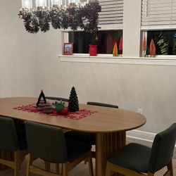 Never used oak dining table