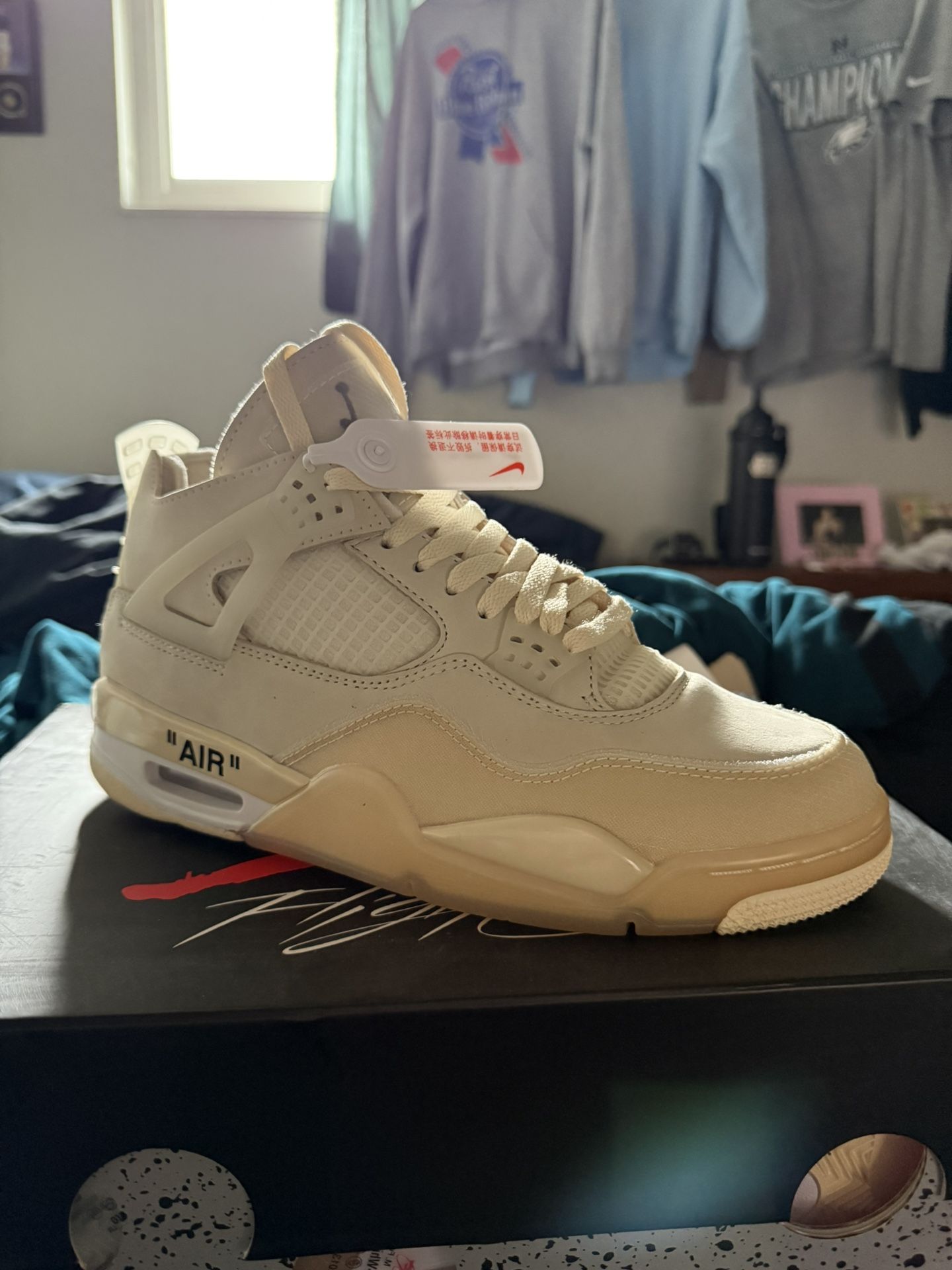 Jordan 4 Retro Off-White Sail