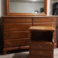 Heywood Wakefield Bedroom Dresser Set