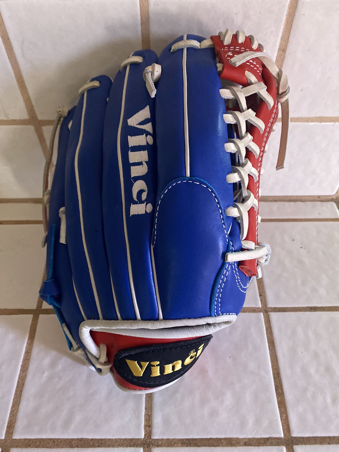 Baseball glove