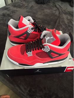 Jordan retro 4 toro