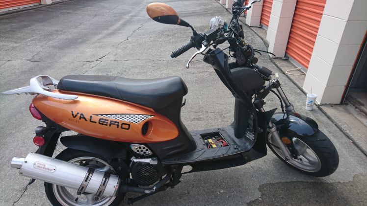 Jonway 49cc Valero Gas Scooter moped