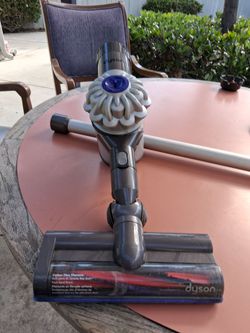 Dyson VMax