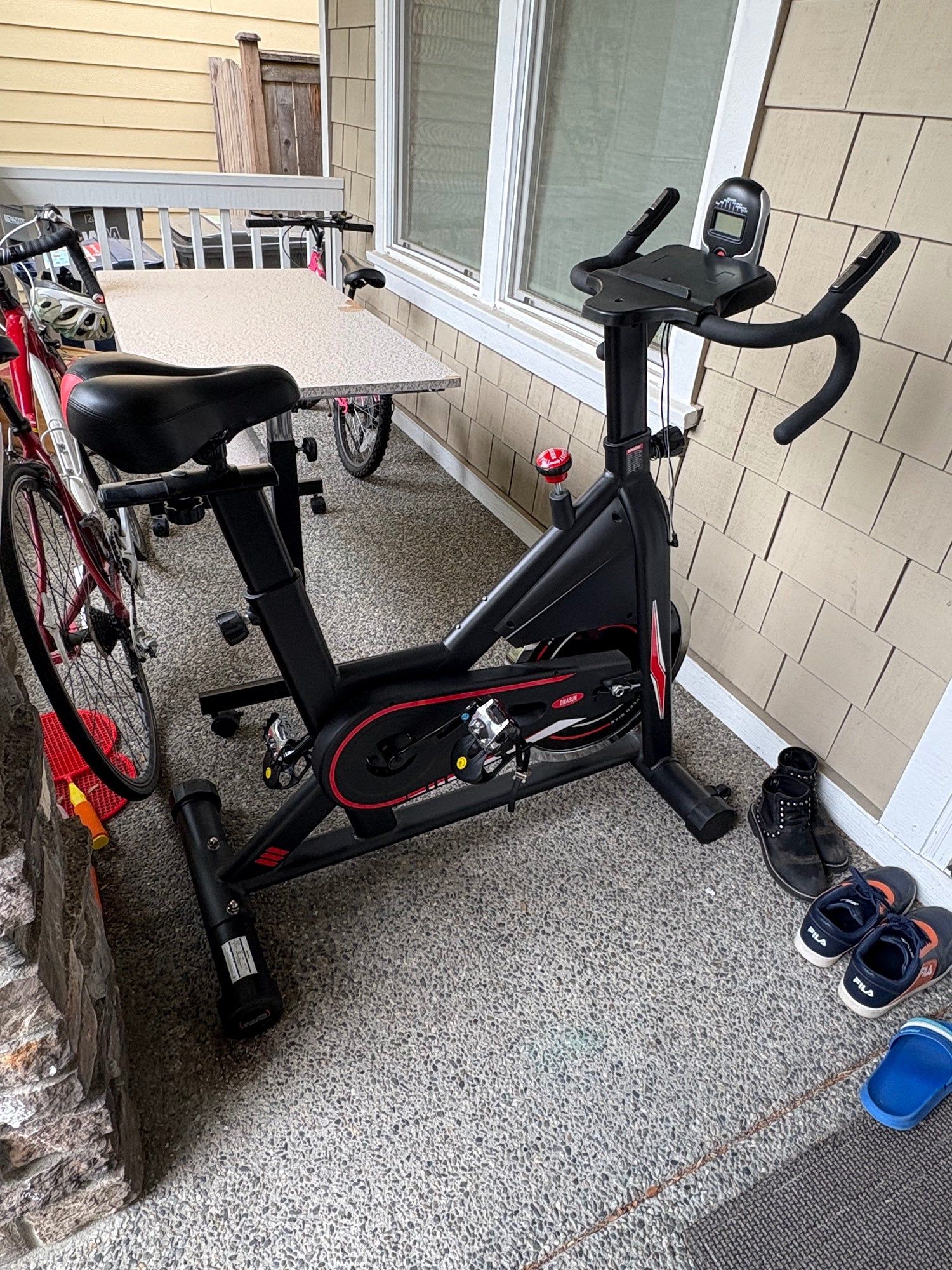 DMASUN Indoor Cycling Bike - Black and Red