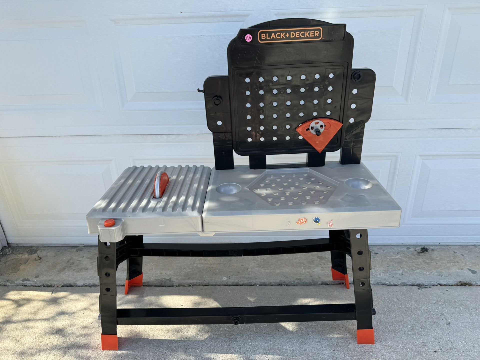 Black & Decker Play Tool Bench With Table Saw With Tools
