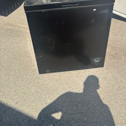 Deep freezer