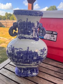 Vintage Blue & White Porcelain Vase w/ Elephant Handles – Asian Scenic Design