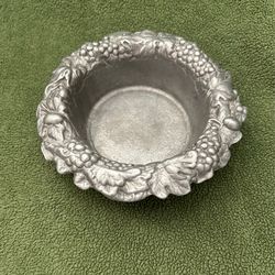 🌸Peltrina Pewter Wine Bottle Coaster w/ a Grapevine Design (Made in Argentina)