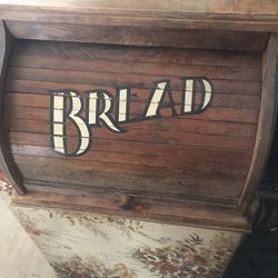 Old Fashion Bread Box