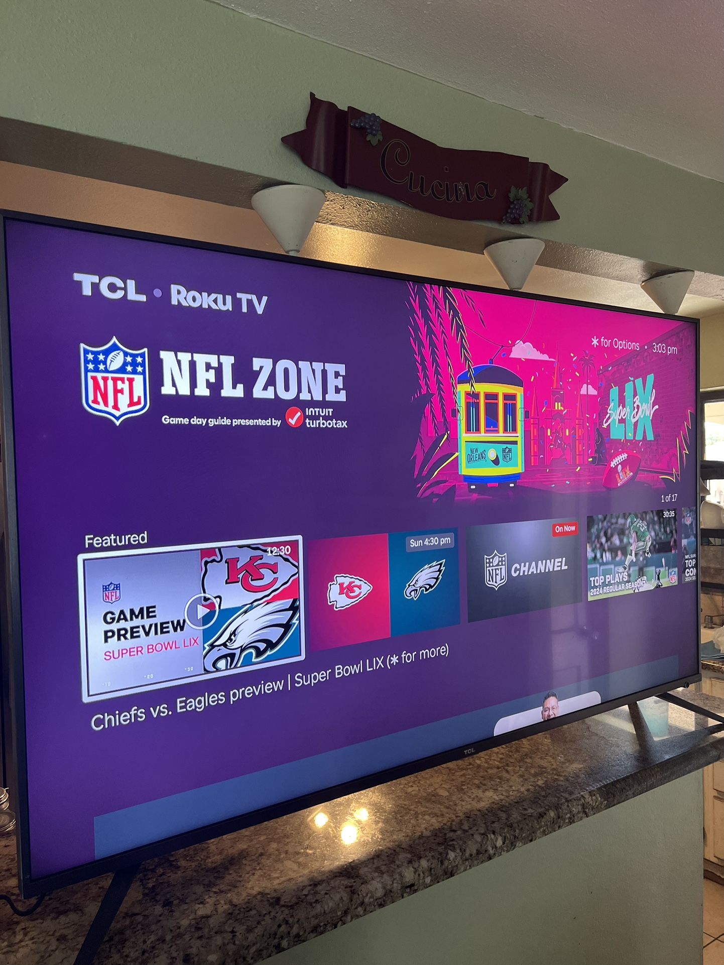 TCL 65 PULGADAS CLASS 6-SERIES 4K UHD DOLBY VISION HDR ROKU SMART TV - 65R615