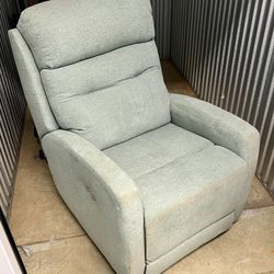 Southern Motion Electric Recliner 