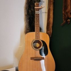 Laurel Canyon Guitar 