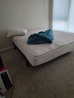 King size mattress with adjustable bed & remote