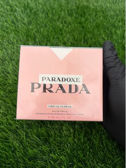 Prada Paradoxe